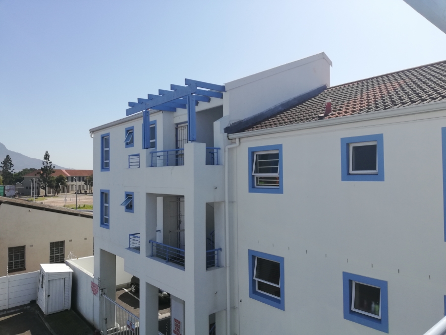 2 Bedroom Property for Sale in Lansdowne Western Cape